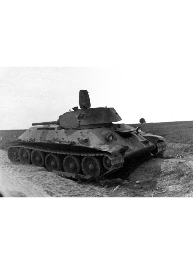 null - Red Machines 3: T-34 Development & First Combat - Image 1