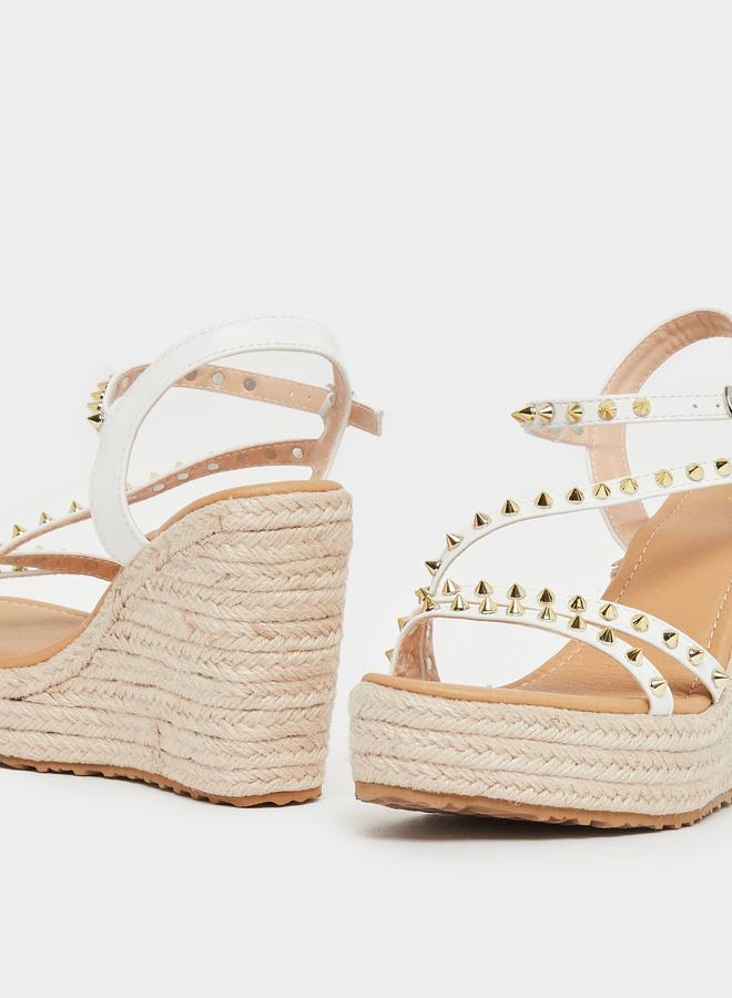 ستايلي صنادل إسفين بكعب مزين بالمسامير وأشرطة إسبادريل - Image 3