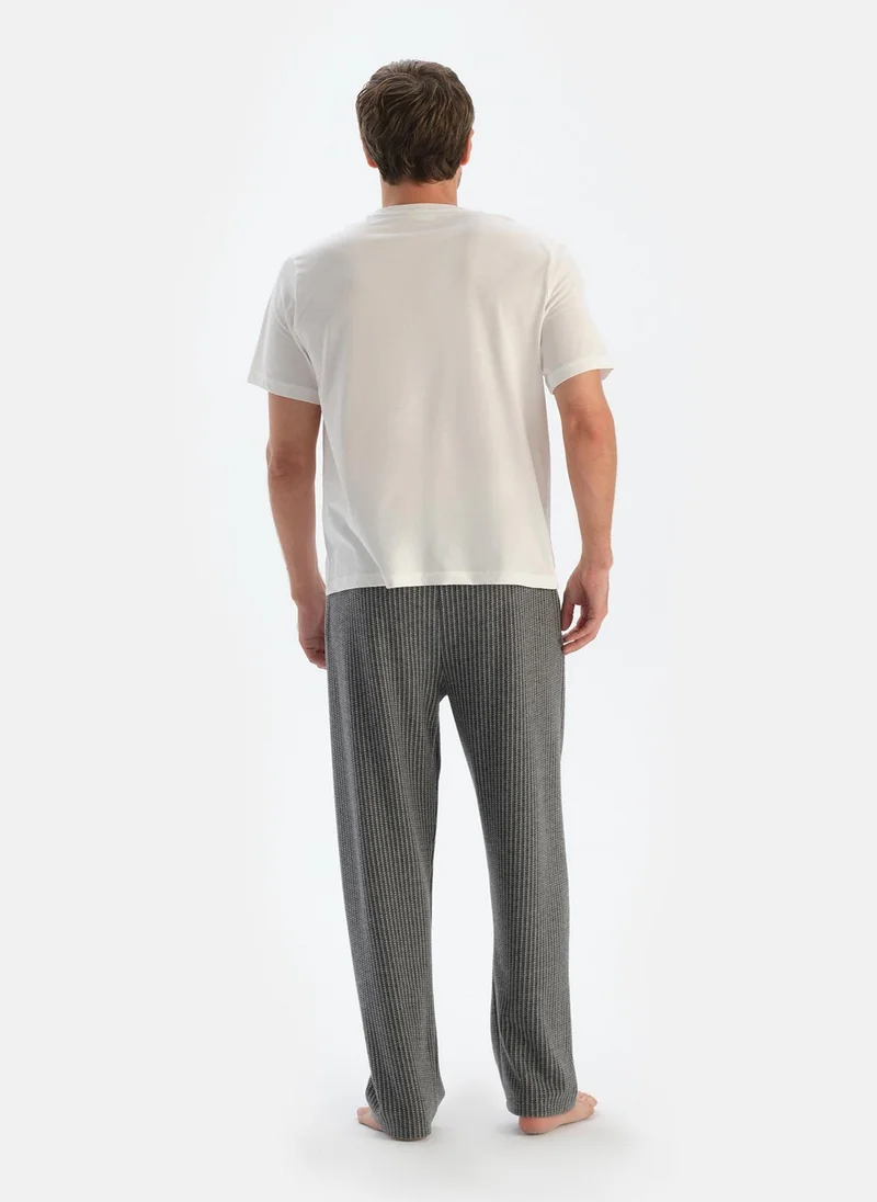 داجي Striped Trousers Supreme Mid Rise Sleepwear