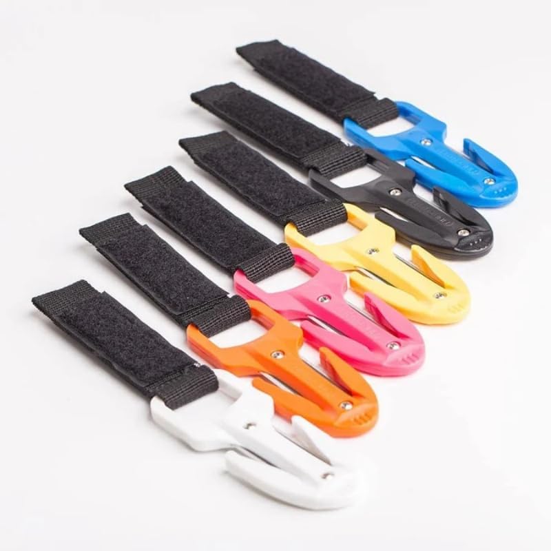 مقص آمن للغوص والتزلج على الأمواج Pisto Dive & Surf Safety Twin Line Cutter مقبض من البولي بروبيلين (PP) + هيكل واقي شفرة من الفولاذ الكربوني للغوص تحت الماء وشباك الصيد - اللون برتقالي - Image 5