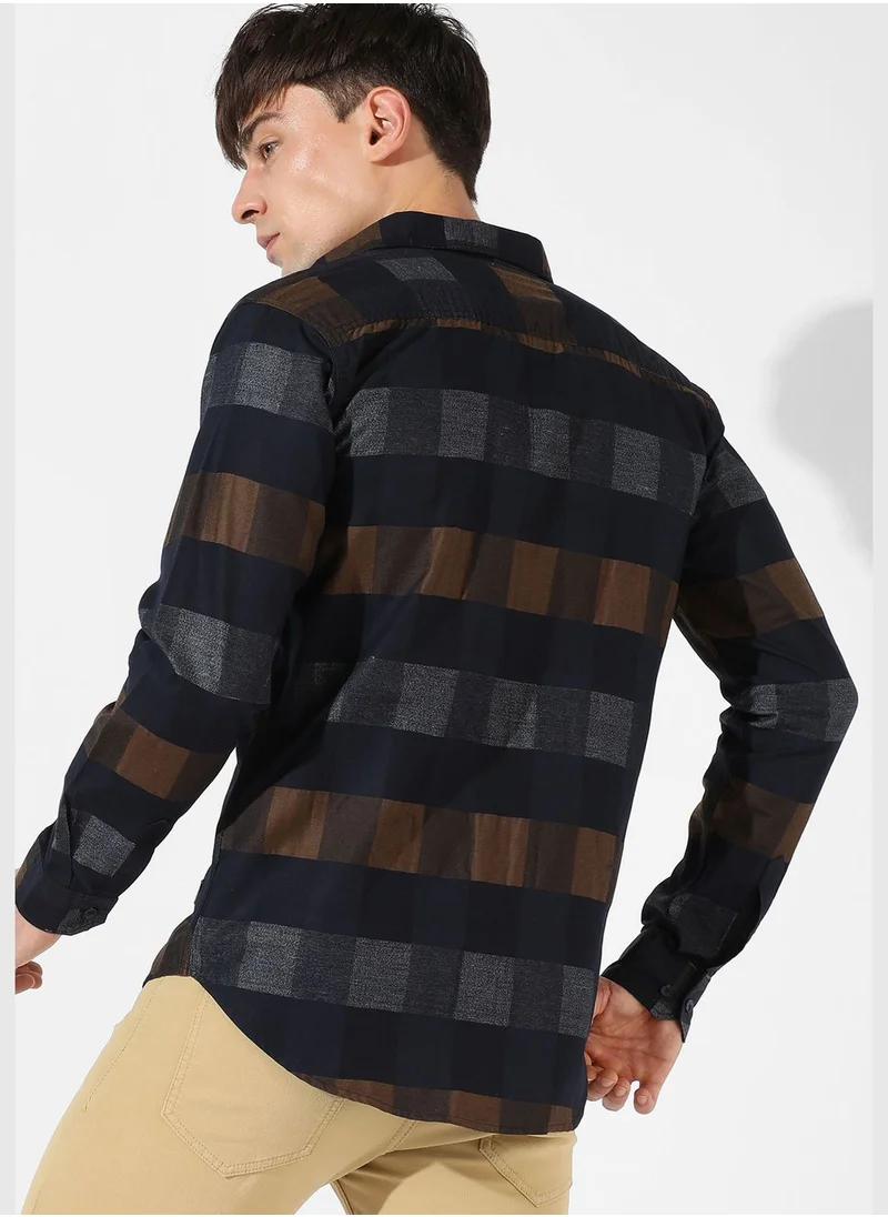 Campus Sutra Men's Checkered Casual Shirt