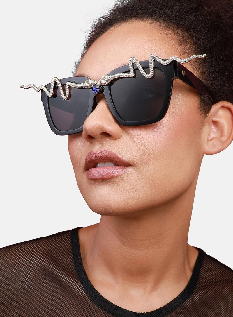 SOHI Bold and Beautiful: Sparkling Artificial Sunglass Jewellery - Image 1