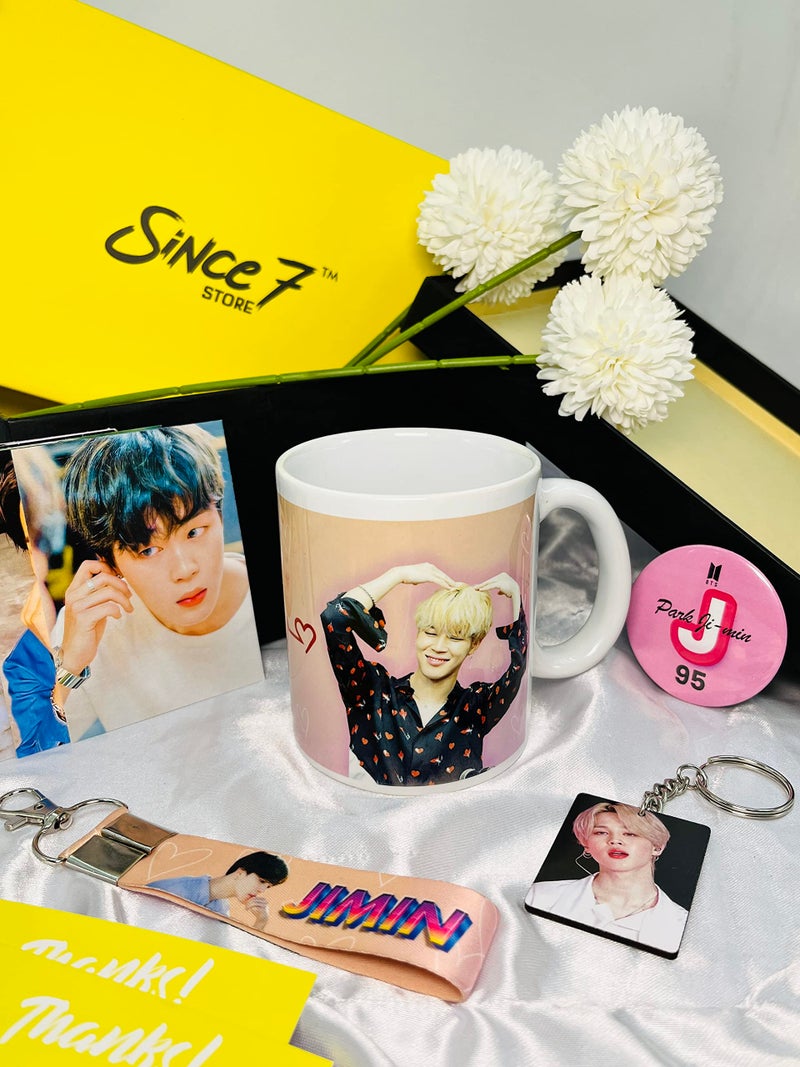 SINCE 7 STORE Gift box for Fans, INCLUDES 5 products: Pack of 18 Lomocards, 1 Mug, 1 Keychain, 1 Keychain Lanyard & 1 badge/Perfect for Gifting - Image 3