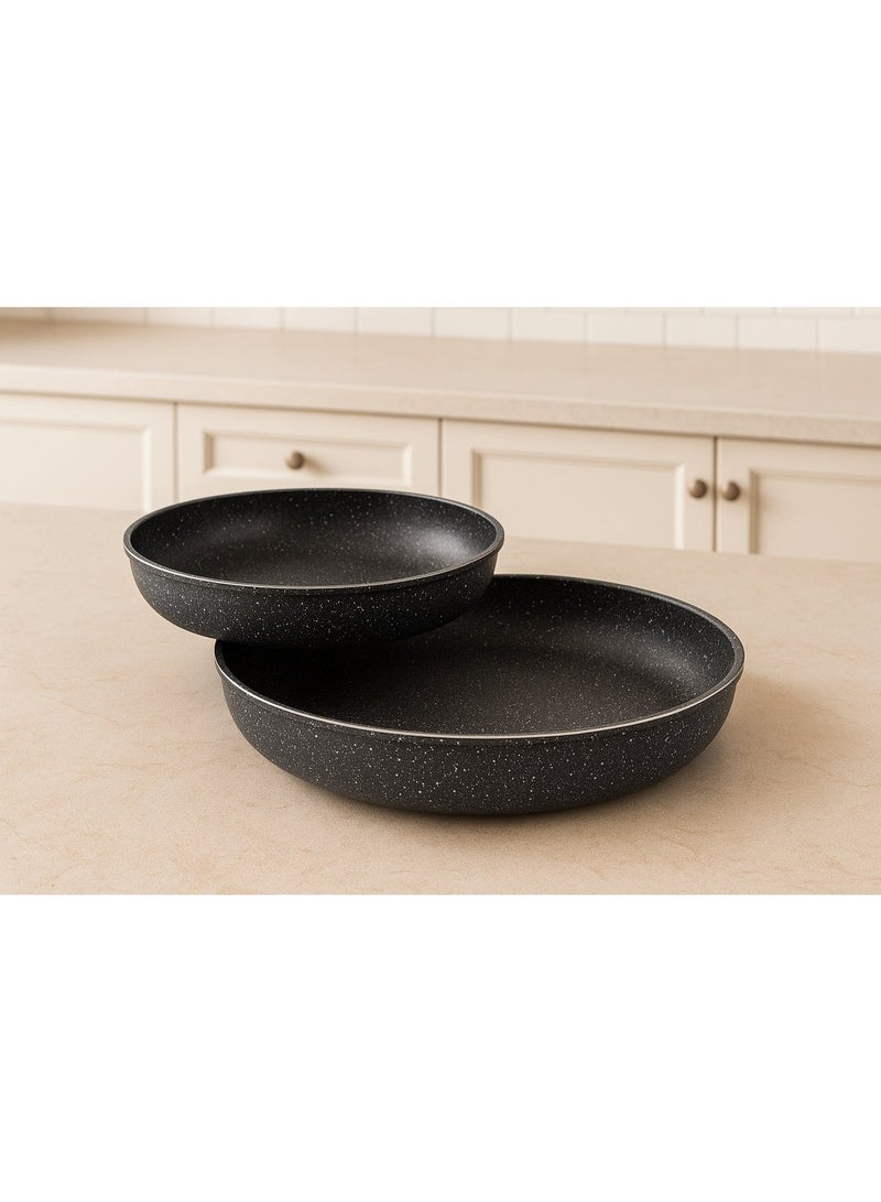 Home Master 2-Piece Non-Stick Aluminum Cake Baking Pan Set – Scratch-Resistant and Easy to Clean, Perfect for Baking Cakes, Pastries, and Desserts in the Oven - Image 4