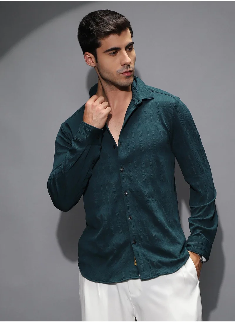 كامبوس سوترا Men's Phlato Green Braided-Knot Tactile Shirt For Casual Wear | Spread Collar | Long Cuffed Sleeves | Button Closure | Shirt Shirt Crafted With Comfort Fit For Everyday Wear