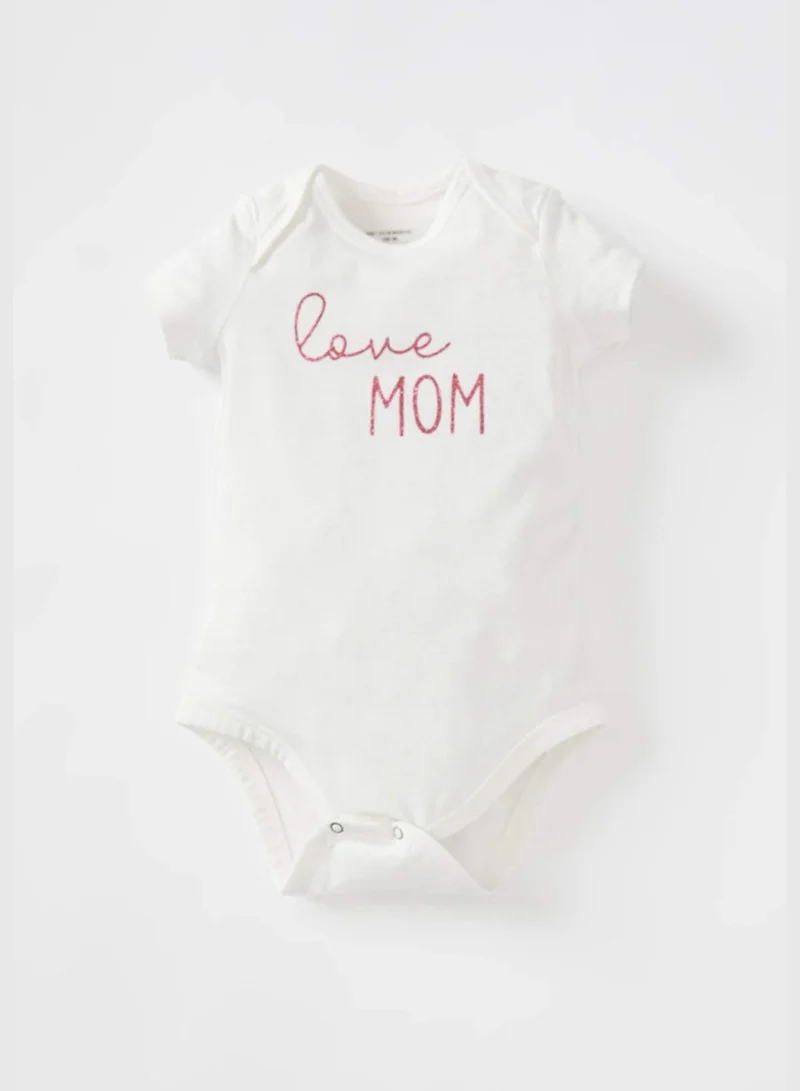 DeFacto Short Sleeve Slogan Love Mom Printed Bodysuit