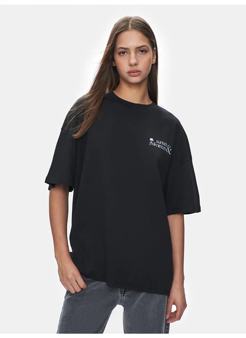 ال تي بي Black T-Shirt