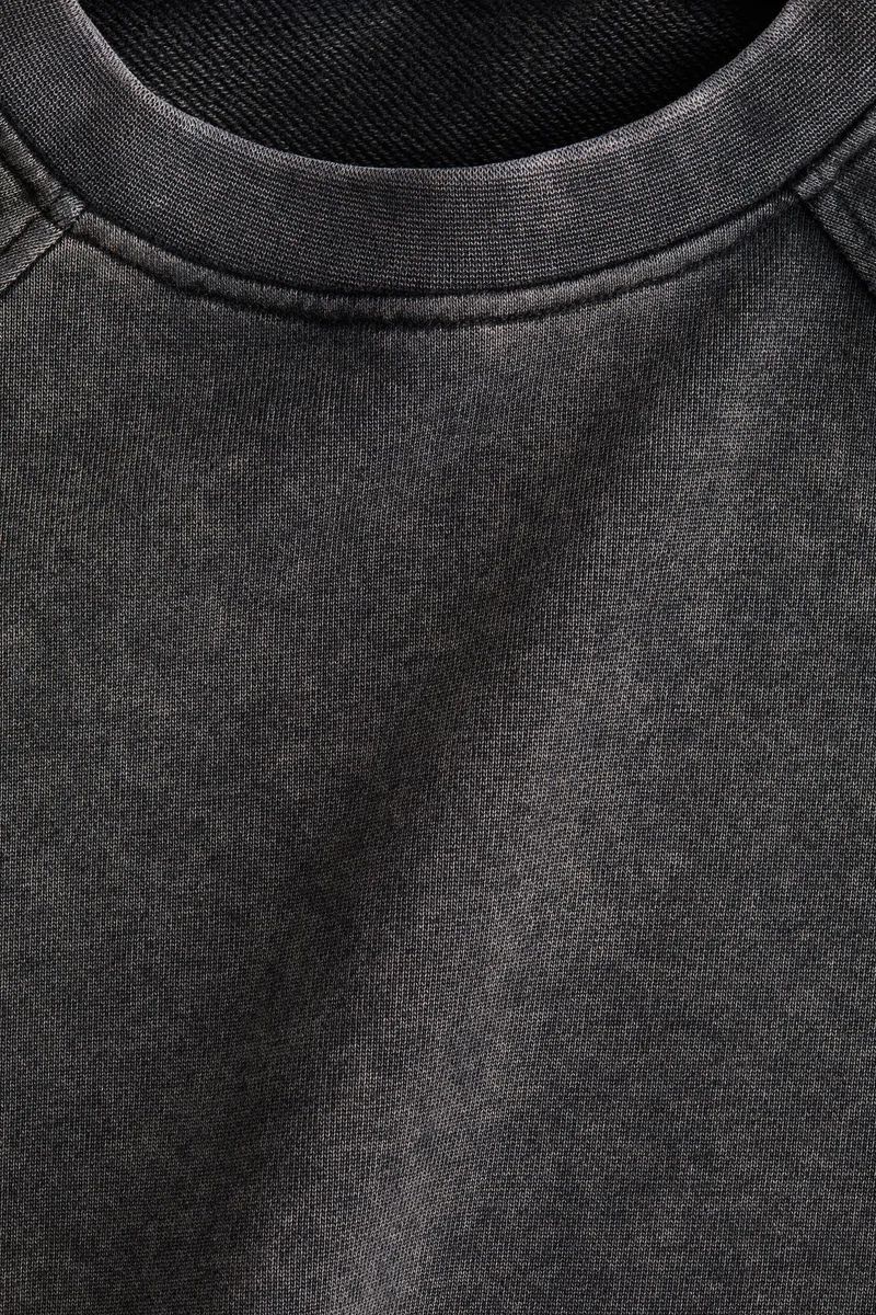 اتش اند ام سويت شيرت من خامة بتصميم مكحوت