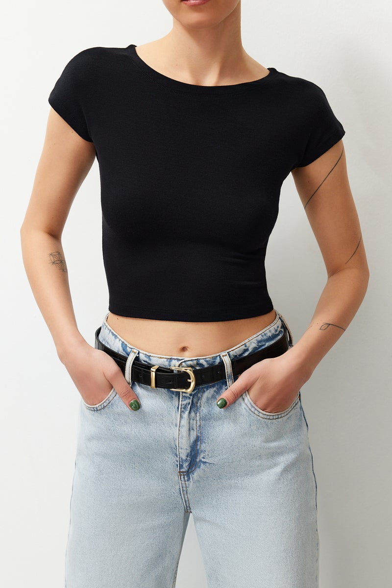 trendyol Black Crop Fitted Knitted T-Shirt Tedss24Ts00017 - Image 1