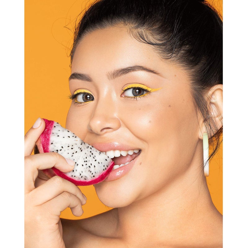 MILANI بلسم الشفاه ميلاني فواكه فيتيش - مرطب شفاه، يرطب بعمق ويحتفظ بالرطوبة، عناية مغذية للشفاه، متوفر بـ 6 نكهات فاكهية - Image 5