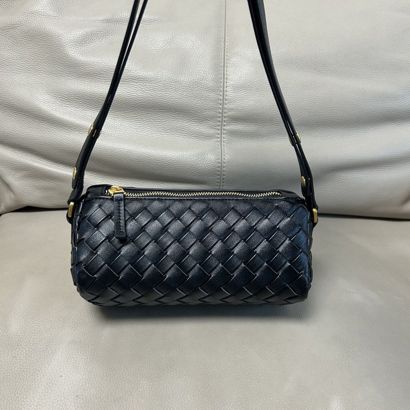 2024 Genuine Leather Shoulder Underarm Women'S Bag Woven Fashionable Retro Portable Camera Bag Casual Crossbody Pen Cartridge Bag - Image 5