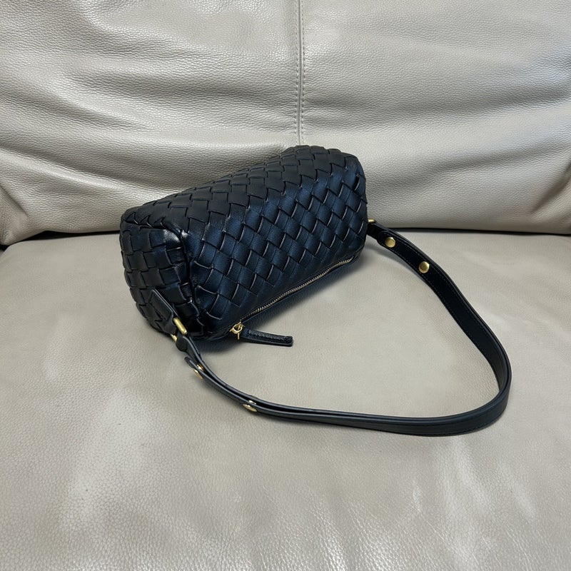 2024 Genuine Leather Shoulder Underarm Women'S Bag Woven Fashionable Retro Portable Camera Bag Casual Crossbody Pen Cartridge Bag - Image 4