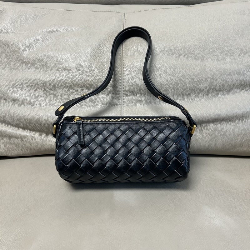 2024 Genuine Leather Shoulder Underarm Women'S Bag Woven Fashionable Retro Portable Camera Bag Casual Crossbody Pen Cartridge Bag - Image 2