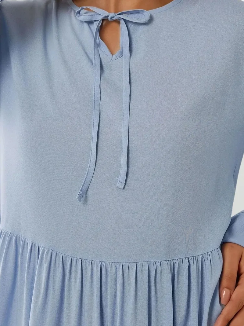 زوبعة فستان ماكسي بقصة حرف  ورقبة دائرية