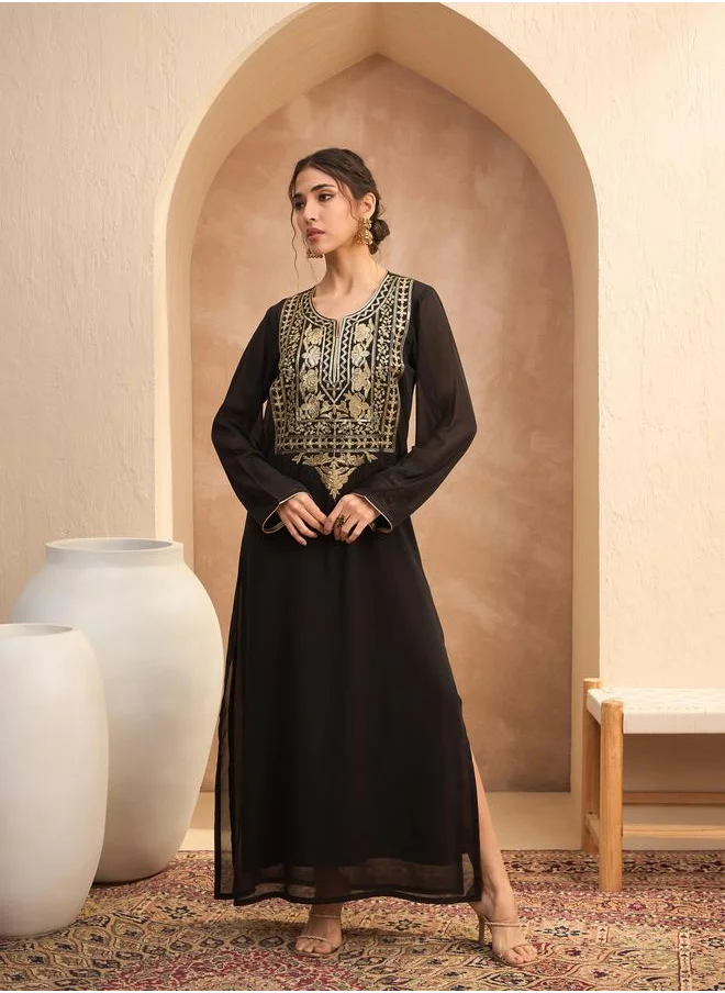 ساسافراس Sassafras Women Black Embellished Round Neck Abaya Dress