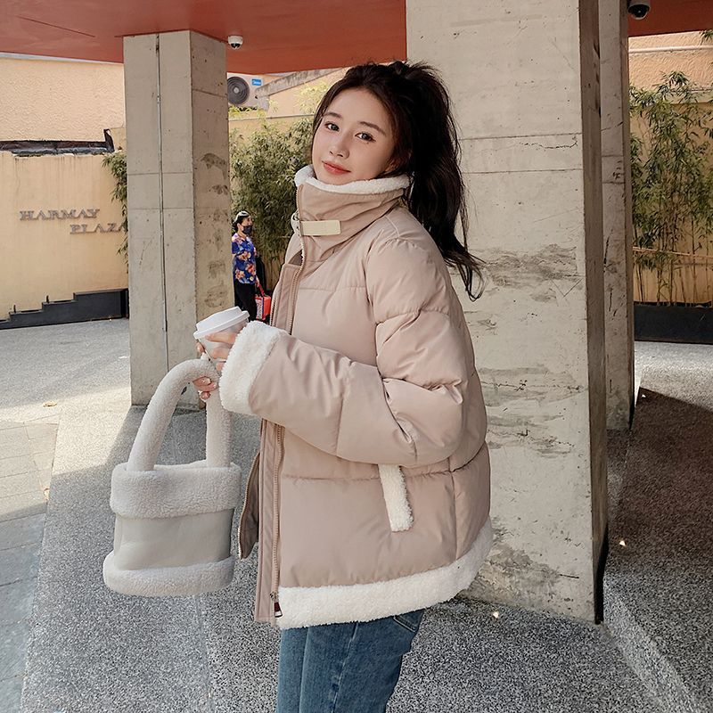 Winter 2024 Fashion Short Puffer Jacket Women milk tea