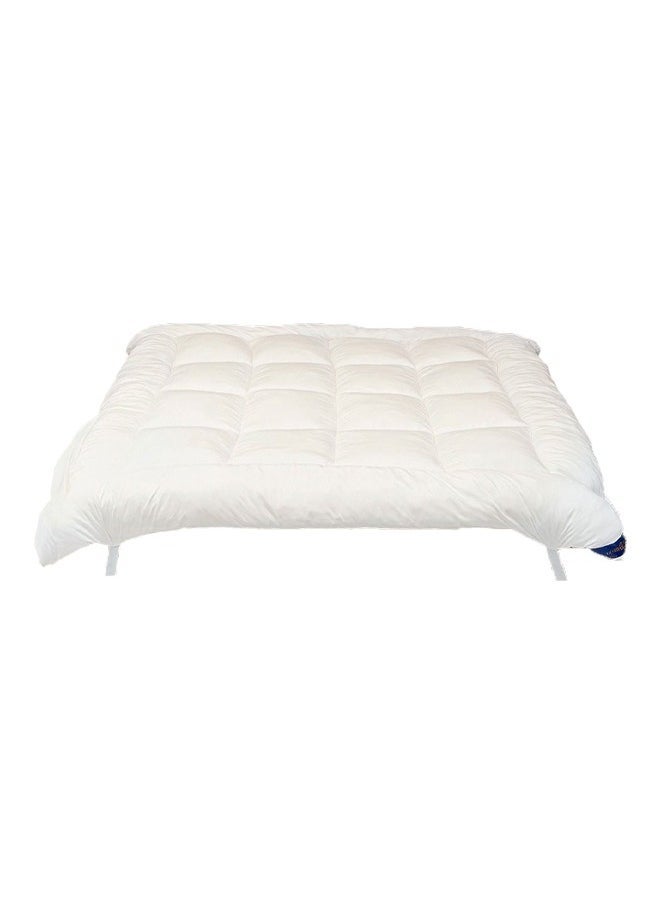 In-House - Hotel Comfort Package | Watin Mattress Size 200x160 cm Thickness 24 cm + mattress Topper Size 200x160 cm Thickness 8 cm + Two Striped Pillows Size 75x50 cm - Image 1