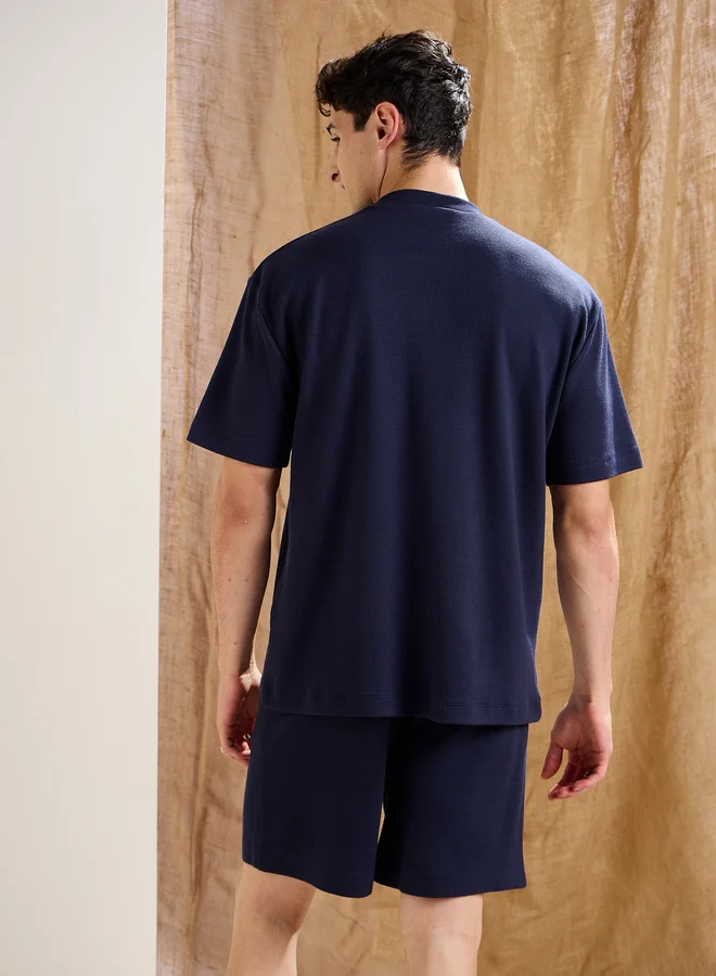 SASSAFRAS Men Navy Blue Waffle Textured Relaxed Fit Shorts