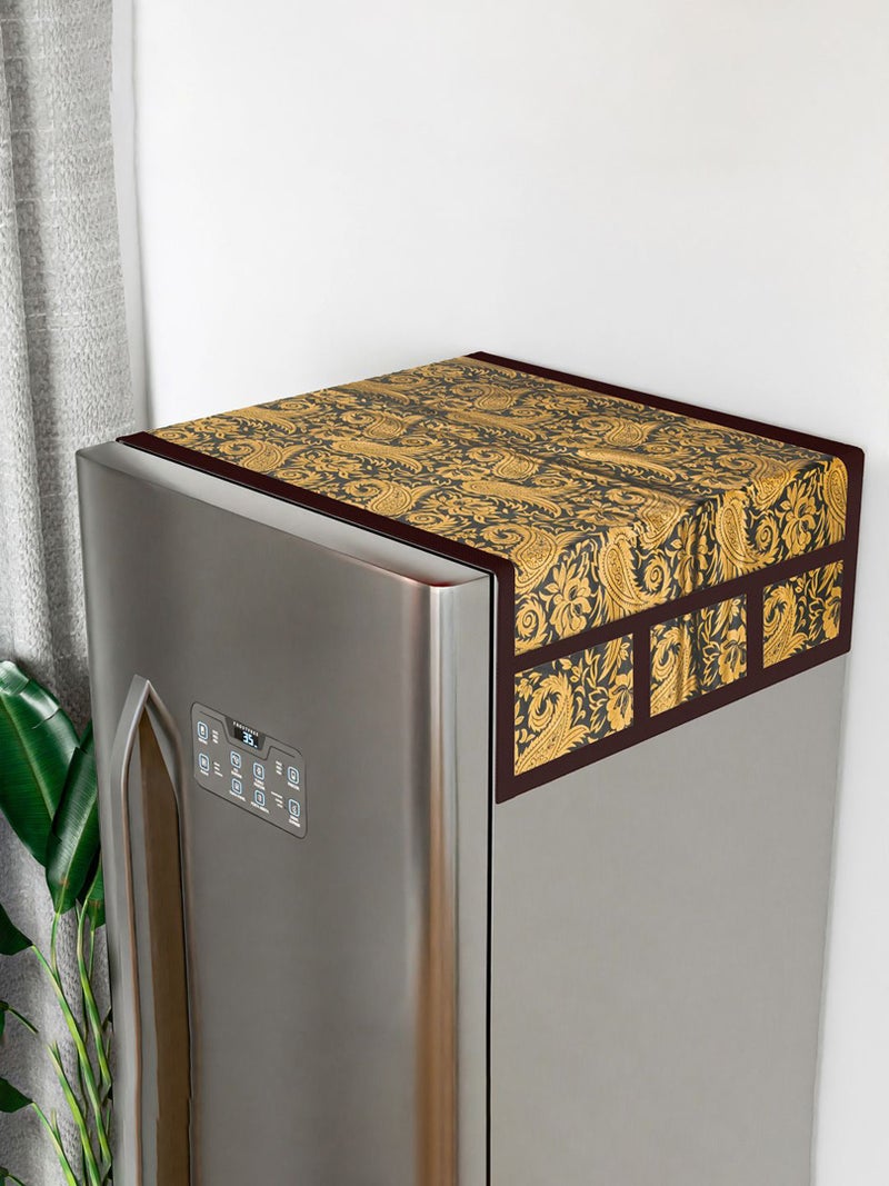 Kuber Industries مجموعة كوبر للصناعات من 2 غطاء قابل للمسح ومضاد للغبار لسطح الثلاجة مع غطاء المقبض | غطاء ثلاجة سهل التنظيف للمنزل | طباعة ذهبية على خلفية سوداء - Image 2