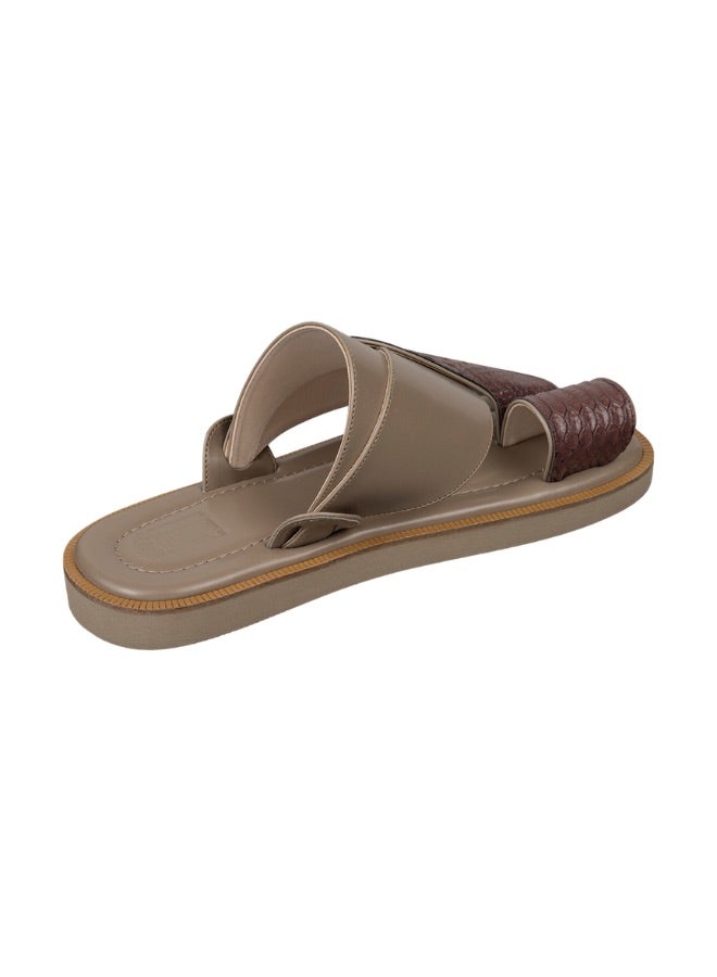 NAD Arabic sandals with a beige and burgundy ostrich leg pattern - Image 3