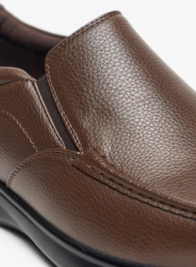 ال بي ال من شو اكسبرس Men's Solid Slip-On Loafers