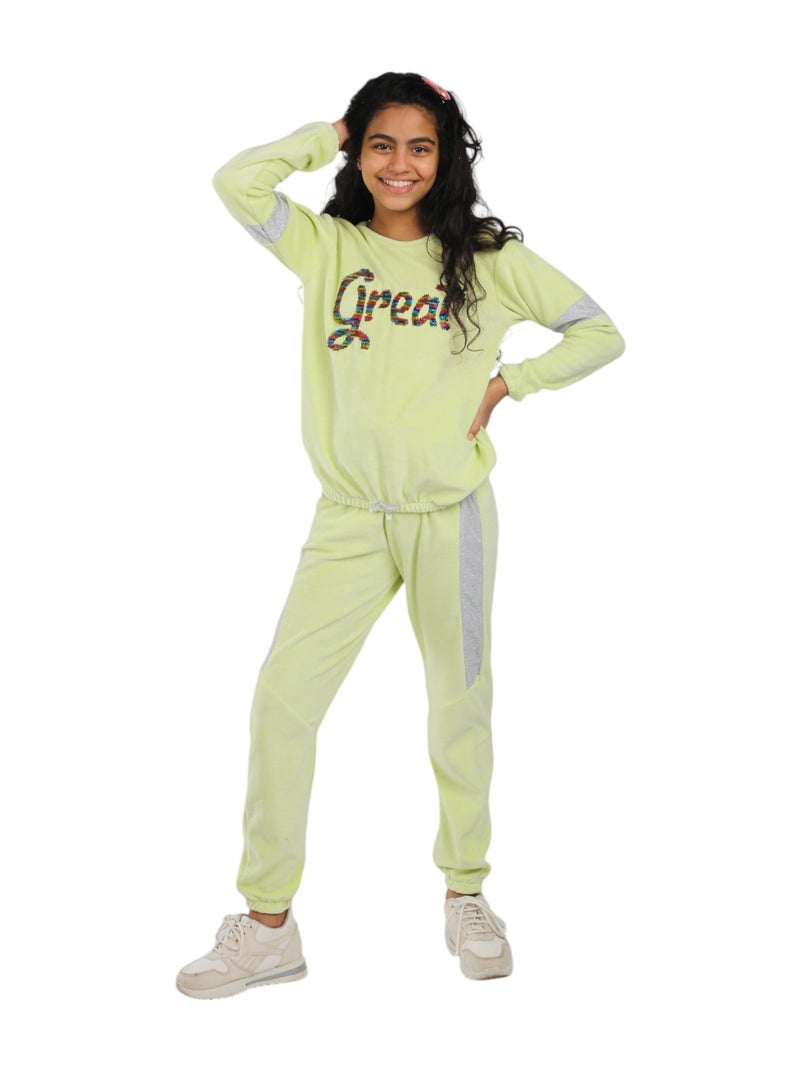 تشويس بيجامة بناتي أطفال GREAT – خامة قطيفة ناعمة لراحة وأناقة تصميم مبتكر يجمع بين الأناقة والراحة كود 542 - Image 4