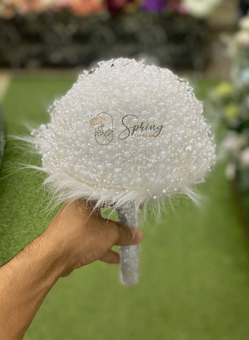 A Bouquet Of Roses For A White Wedding