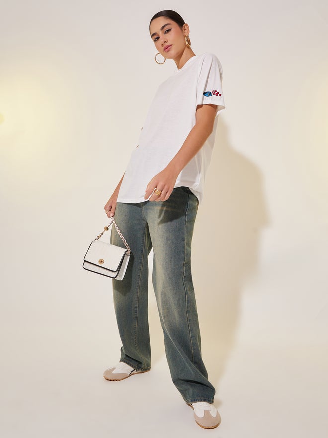 تايك تو تيشيرت بأكمام دائرية مطرزة - Image 2