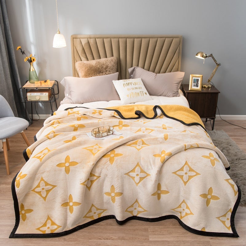 Yellow Lucky Four-Leaf Clover 100x150CM Premium Double-Sided Print Flannel Blanket - Soft All-Season Air Conditioning Throw for Office Nap & Travel - Image 1