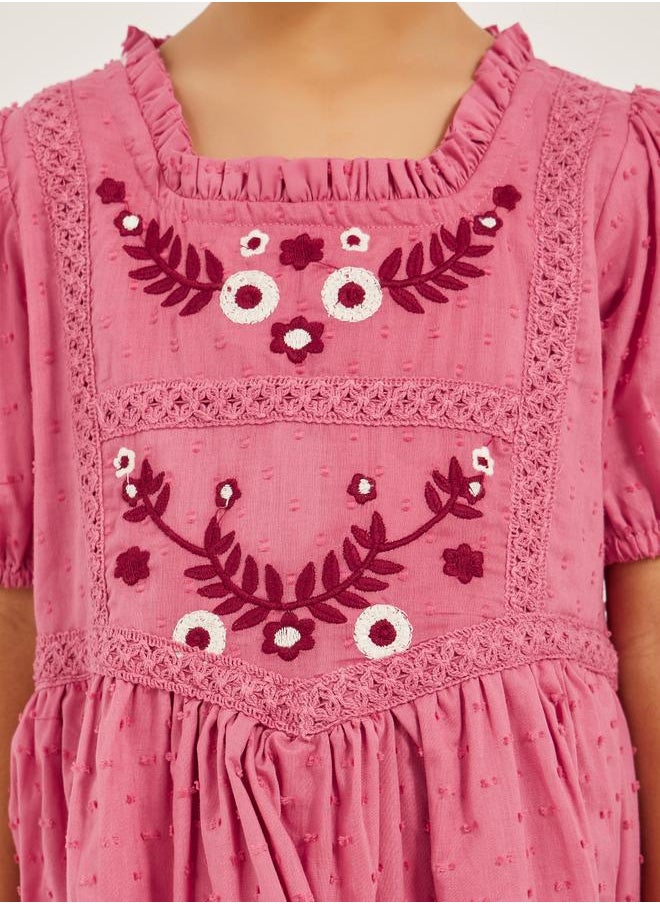 Styli Styli Embroidered Square Neck Lace Puff Sleeve Dress  - Image 3