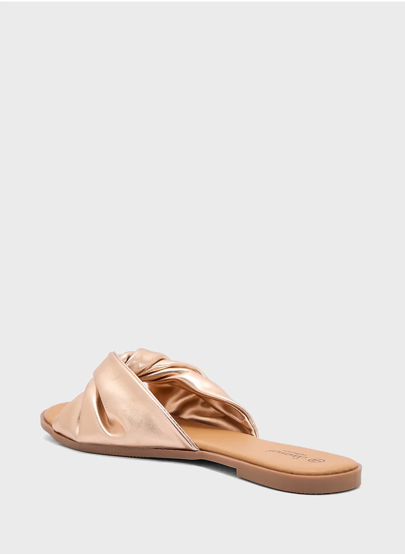 Ginger Knot Strap Flat Sandal