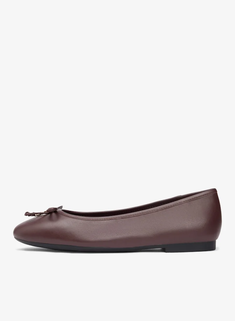 TOMMY HILFIGER  TH Monogram Charm Leather Ballerinas for Women | Best Price UAE