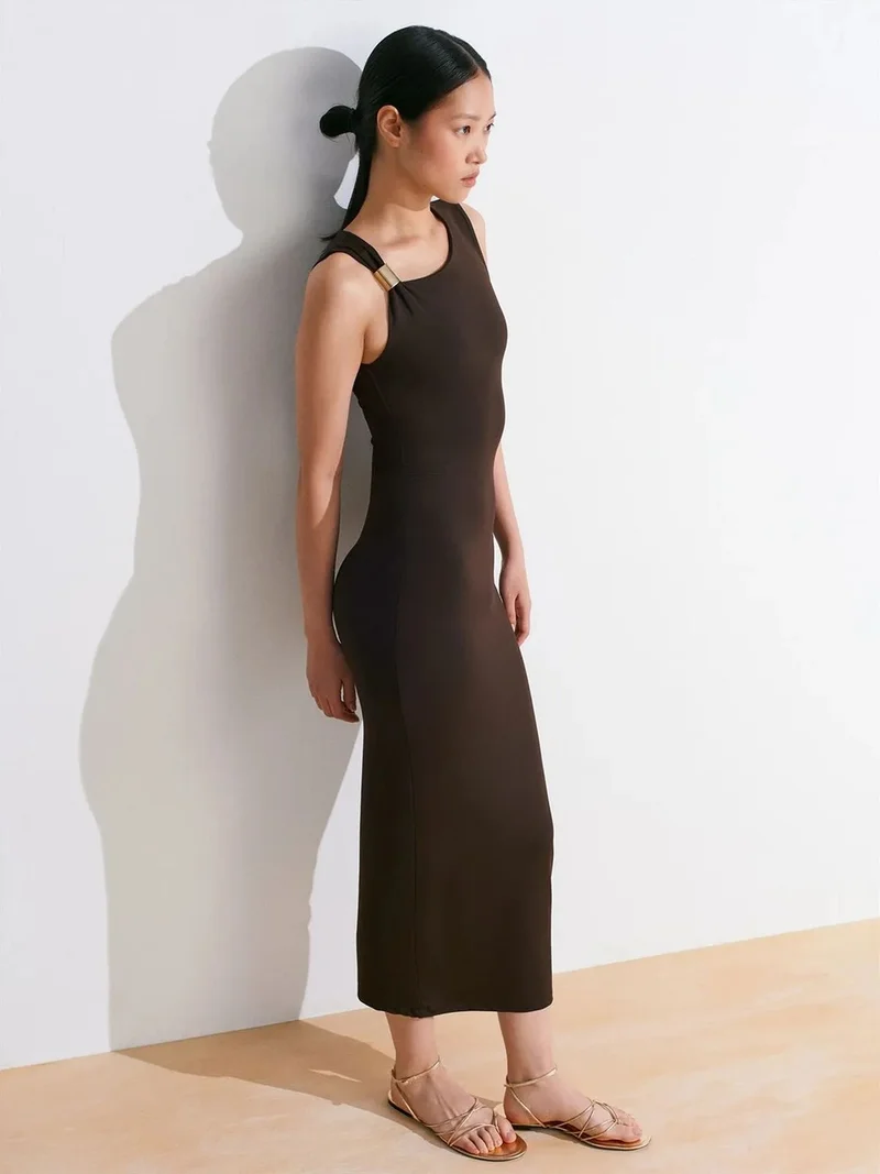 ديلفين Dilvin Sleeveless Bodycon Midi Dress With Accessory Detail