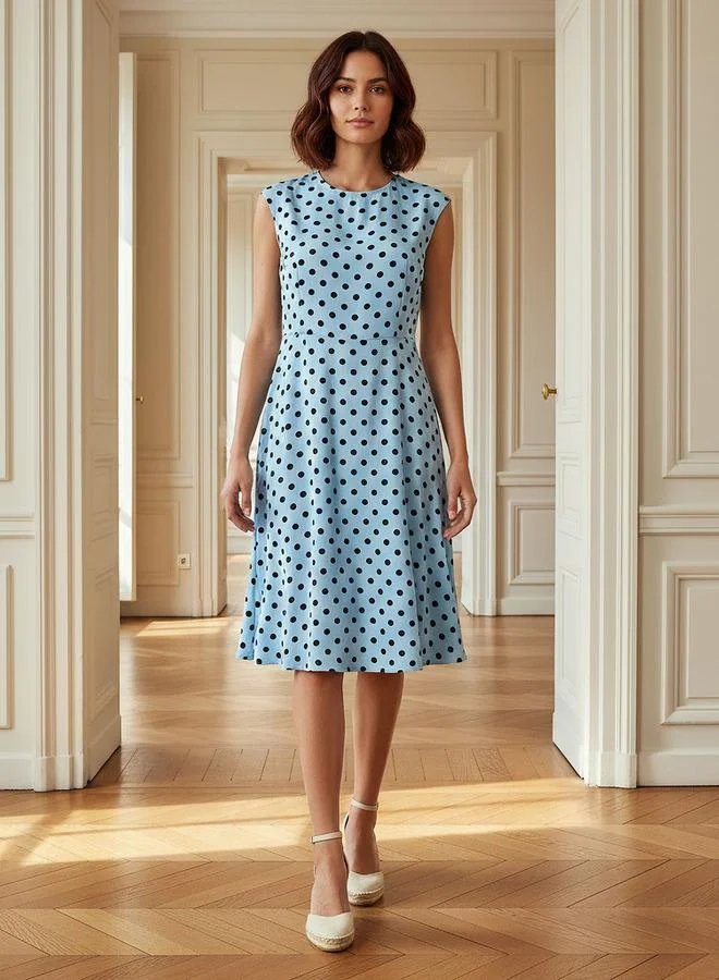 سبلاش فيڤ فستان قصير بدون أكمام بطبعة منقط ورقبة دائرية