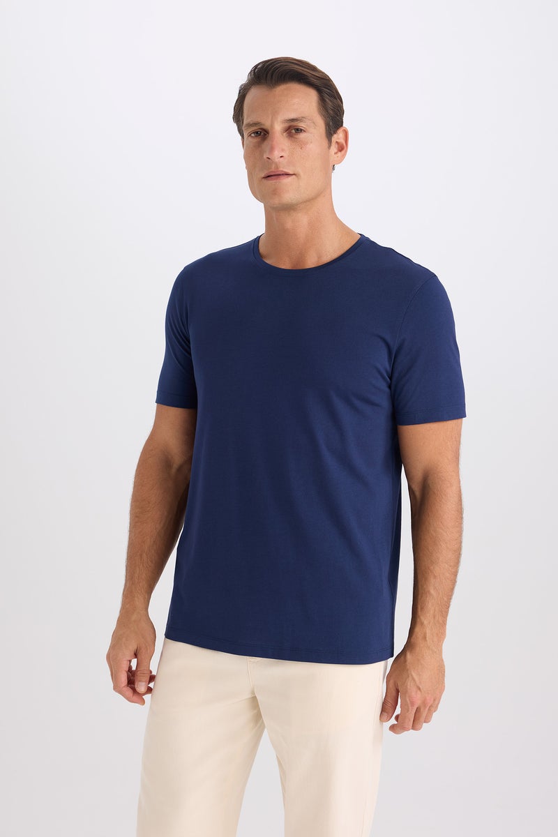 Man Slim Fit Crew Neck Basic Short Sleeve T-Shirt