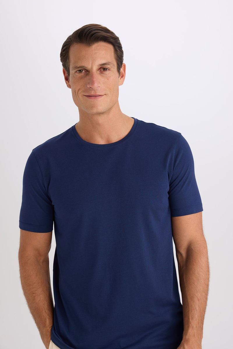 Man Slim Fit Crew Neck Basic Short Sleeve T-Shirt