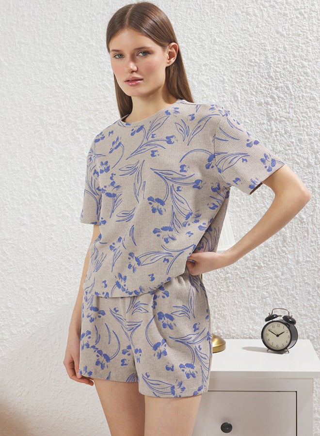 trendyol Beige and Multicolor Floral Waffle Fabric Pajama Set - Image 2