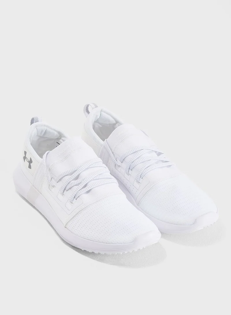 UNDER ARMOUR Adapt