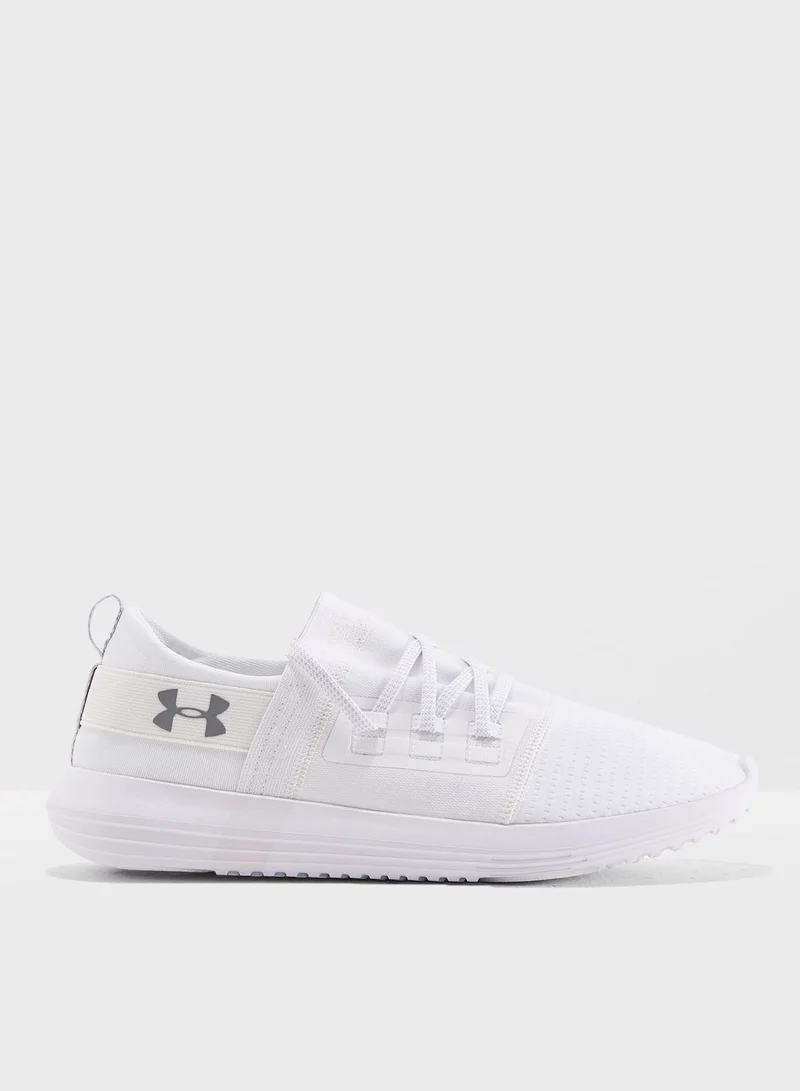 UNDER ARMOUR Adapt