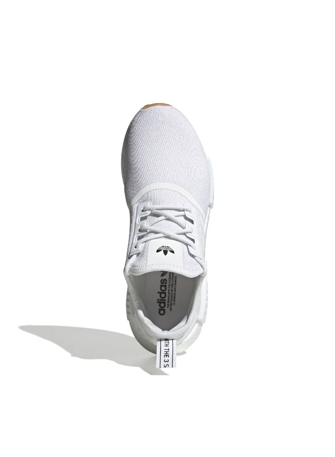 اديداس اوريجينالز أحذية أديداس NMD_R1 بيضاء للرجال