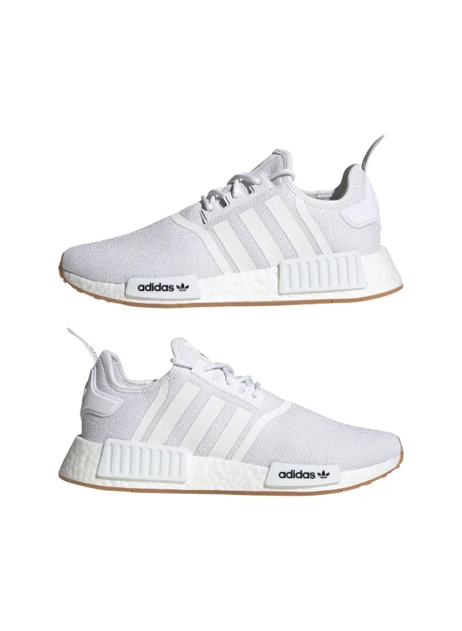 اديداس اوريجينالز أحذية أديداس NMD_R1 بيضاء للرجال