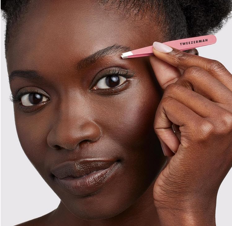 Tweezerman Exclusive Tea Rose Petite Tweezer Set - Image 2