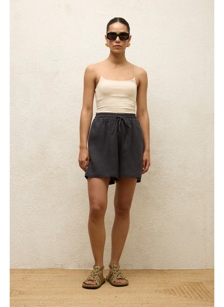 Manuka Linen Relaxed Shorts Anthracite  - Image 4