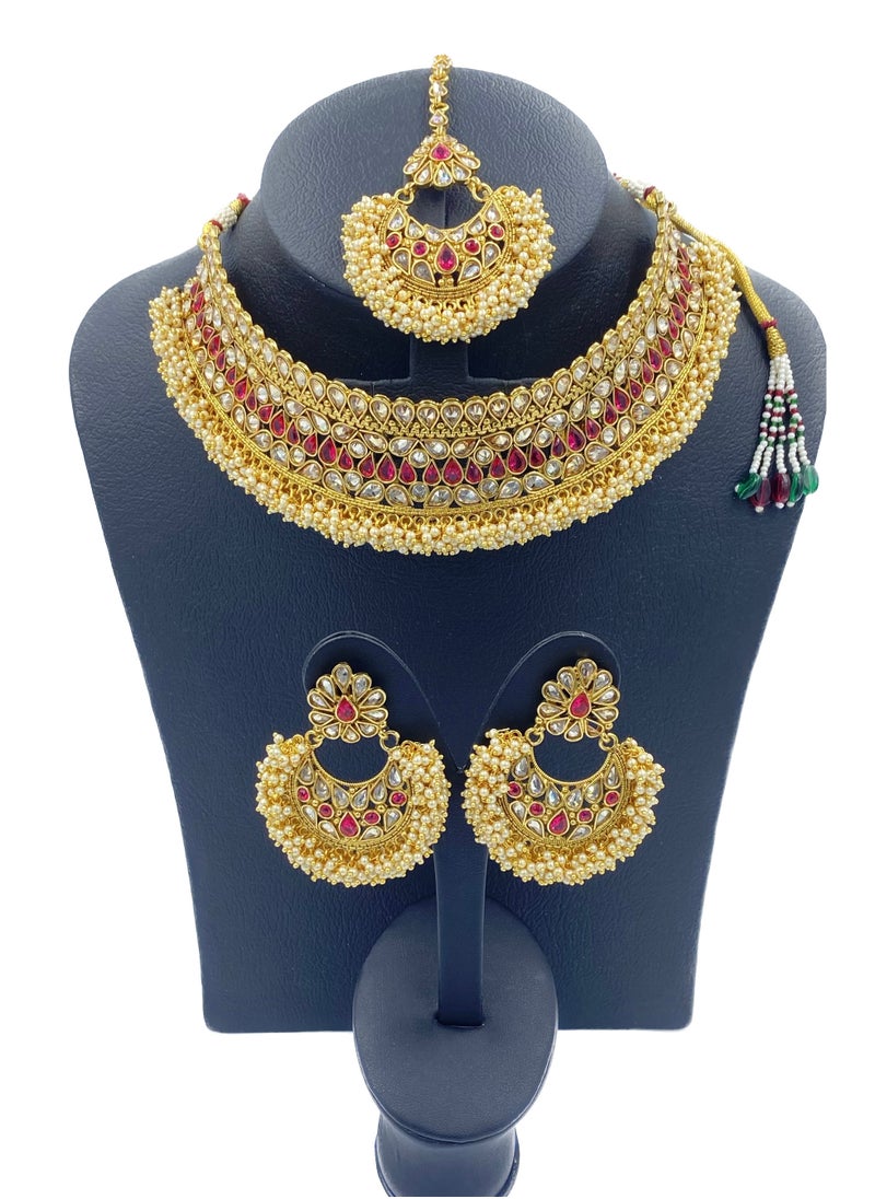 جوهونا قلادة مجوهرات هندية تقليدية من GOHONA Royal Bling Bollywood مع مجموعة أقراط و 1 Tikka باللون الأرجواني  - Image 1