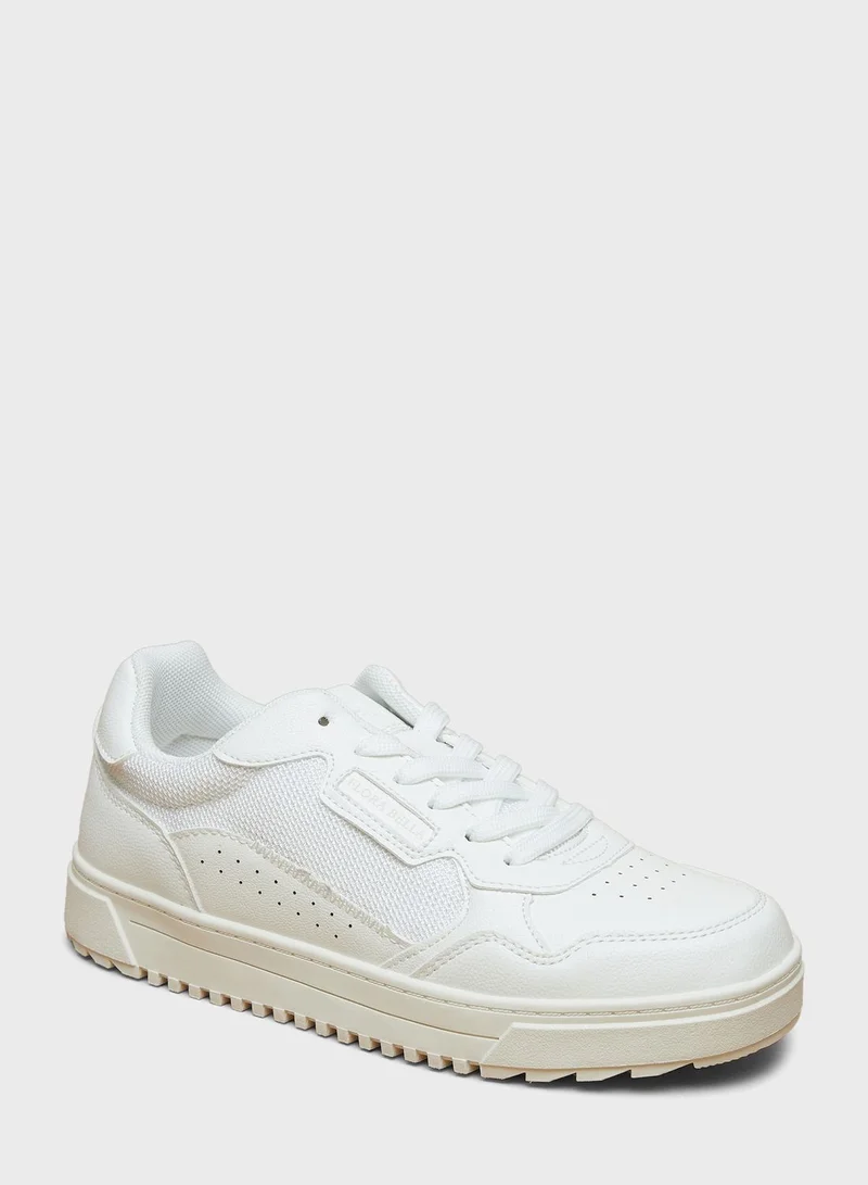 shoexpress Casual Shoes