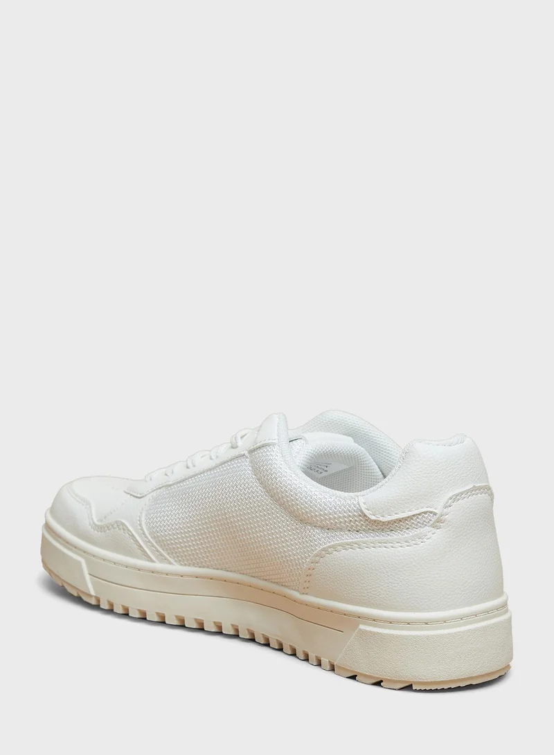 shoexpress Casual Shoes