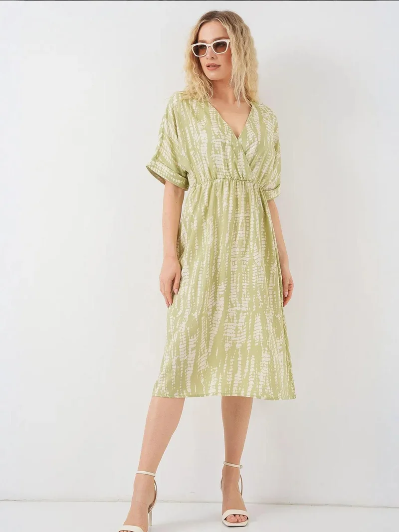 بيغ دارت فستان ميدي بياقة على شكل حرف  ورباط