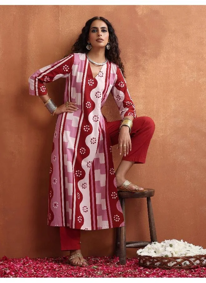 ترو برونز trueBrowns Pink Abstract Print High Slit Kurta Set