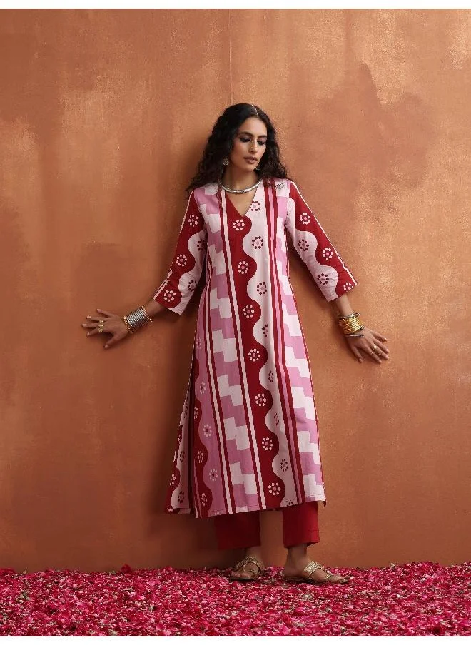 ترو برونز trueBrowns Pink Abstract Print High Slit Kurta Set