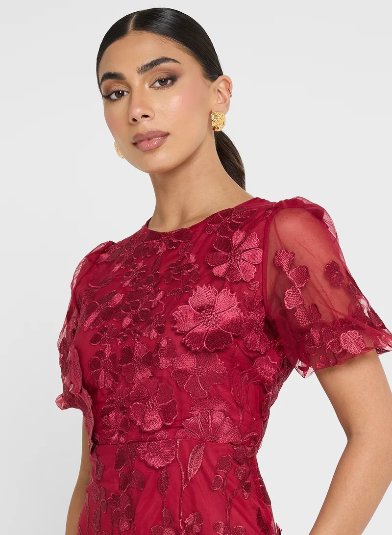 ايلا ليمتد اديشن Floral Lace Shift Dess
